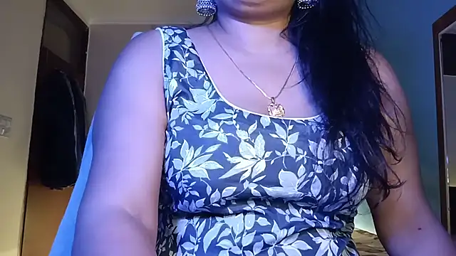 Snapshot of horny_milf_couple chatting on July 1, 2026, 8:31 pm horny milf couple online show from July 1, 2026, 8:31 pm