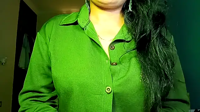 horny milf couple online show from April 3, 2026, 6:58 pm