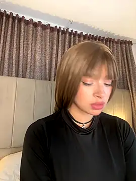 alahia hank online show from December 1, 2025, 6:09 pm