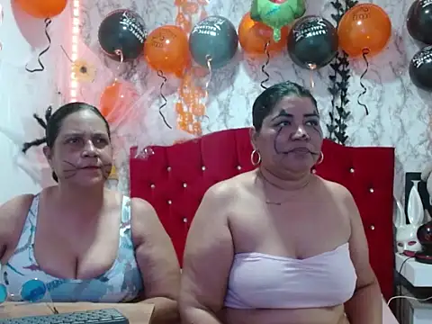 DannaLanegra2 online show from October 23, 2025, 4:27 pm