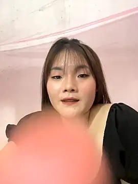 Snapshot of Beautiful-light22 chatting on November 15, 2025, 3:49 pm Beautiful-light22 online show from November 15, 2025, 3:49 pm