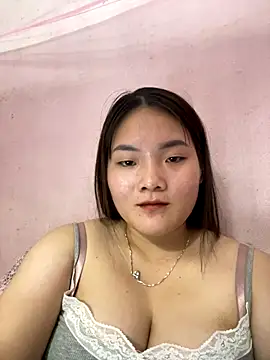 Snapshot of Beautiful-light22 chatting on November 14, 2025, 4:43 pm Beautiful-light22 online show from November 14, 2025, 4:43 pm