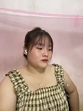 Snapshot of Beautiful-light22 chatting on November 2, 2025, 3:50 pm Beautiful-light22 online show from November 2, 2025, 3:50 pm