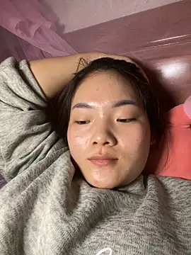 Snapshot of Beautiful-light22 chatting on December 1, 2025, 6:36 am Beautiful-light22 online show from December 1, 2025, 6:36 am