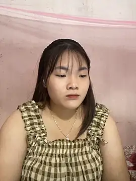 Snapshot of Beautiful-light22 chatting on November 4, 2025, 8:07 am Beautiful-light22 online show from November 4, 2025, 8:07 am