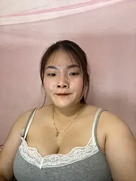 Snapshot of Beautiful-light22 chatting on November 14, 2025, 4:38 am Beautiful-light22 online show from November 14, 2025, 4:38 am