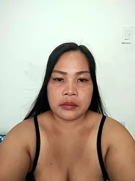 shyhotpinay 32 online show from January 18, 2026, 1:31 am