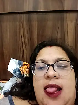 Snapshot of Couple_hardfucking chatting on November 19, 2025, 12:32 am Couple hardfucking online show from November 19, 2025, 12:32 am