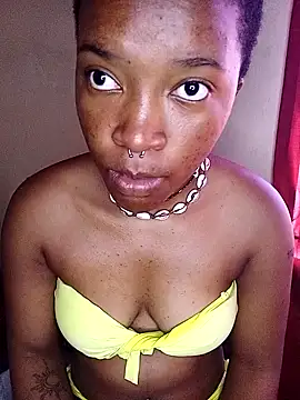 FreakieKay online show from November 20, 2025, 7:09 am