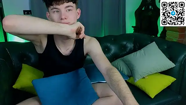 Snapshot of Cute_Mike chatting on March 2, 2026, 10:00 am Cute Mike online show from March 2, 2026, 10:00 am