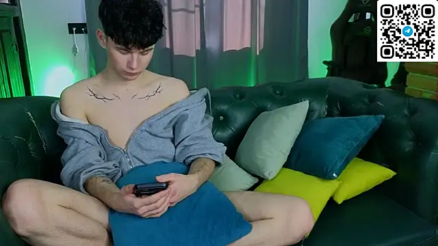 Snapshot of Cute_Mike chatting on March 2, 2026, 5:08 am Cute Mike online show from March 2, 2026, 5:08 am