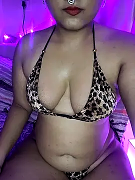 Curvy Navya online show from October 20, 2025, 9:15 pm