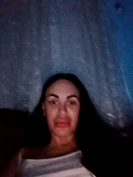 Stefaniyaxq online show from November 5, 2025, 9:29 pm