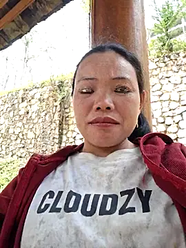 miomio-12 online show from October 11, 2025, 4:46 am