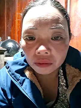 miomio-12 online show from November 28, 2025, 1:00 pm