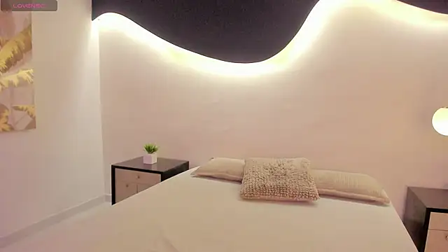 Snapshot of CatalinaCoopper chatting on October 30, 2025, 4:22 am CatalinaCoopper online show from October 30, 2025, 4:22 am