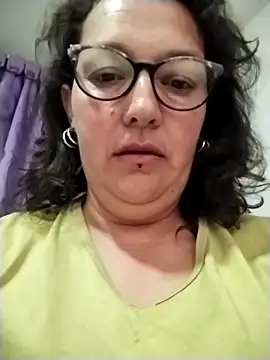 -saraqueen- online show from November 9, 2025, 7:40 pm