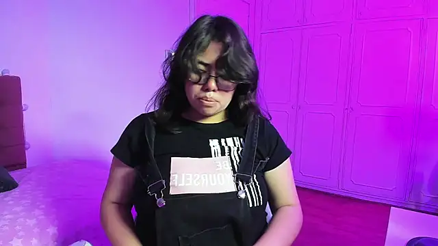 annie rose11 online show from October 18, 2025, 4:58 am