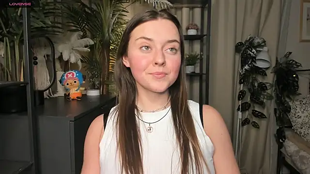 ThelmaJusto online show from February 8, 2026, 5:10 pm