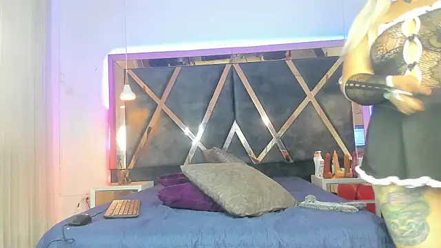 Anastasiaxxx69 online show from December 5, 2025, 7:45 pm