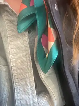 Snapshot of melisss2 chatting on December 17, 2025, 9:03 am melisss2 online show from December 17, 2025, 9:03 am