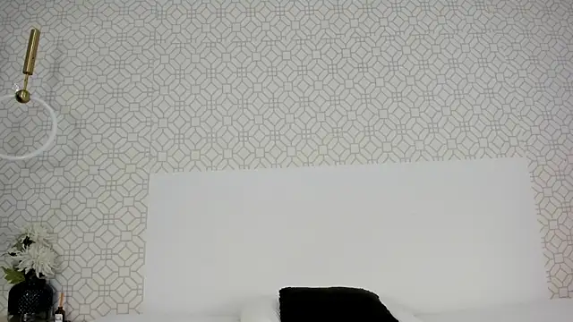 MarcelaCortes online show from April 8, 2026, 9:38 pm