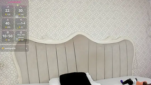 MarcelaCortes online show from March 4, 2026, 9:22 pm