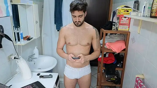 Al3xox02 online show from February 20, 2026, 9:22 am