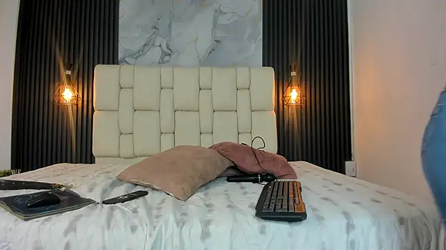 Snapshot of antonelasc chatting on January 9, 2026, 8:16 pm antonelasc online show from January 9, 2026, 8:16 pm