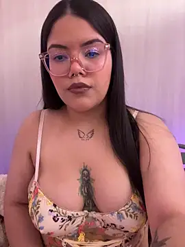 Snapshot of GabrielleMarsh1 chatting on February 3, 2026, 3:37 am GabrielleMarsh1 online show from February 3, 2026, 3:37 am