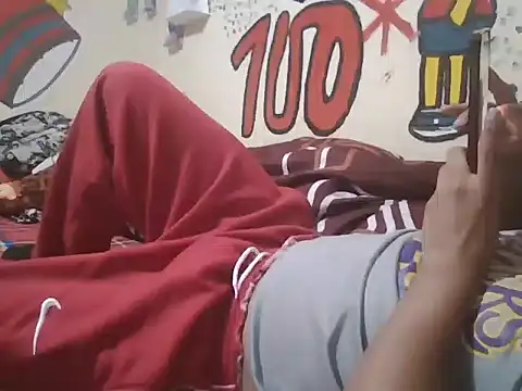 Snapshot of marco13y chatting on February 26, 2026, 12:10 am marco13y online show from February 26, 2026, 12:10 am