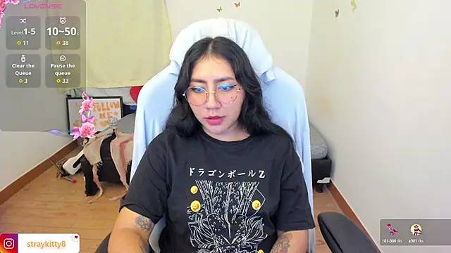 Snapshot of LoveLyy- chatting on October 12, 2025, 3:52 am LoveLyy- online show from October 12, 2025, 3:52 am