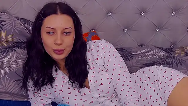 Snapshot of MaeAnna chatting on October 30, 2025, 4:55 am MaeAnna online show from October 30, 2025, 4:55 am