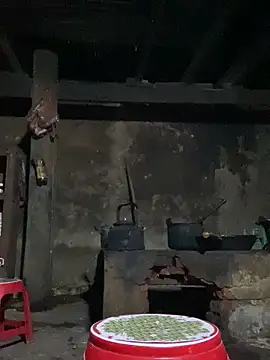 Pii x online show from October 10, 2025, 1:12 pm