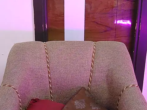 cute zaraa online show from December 21, 2025, 5:53 am