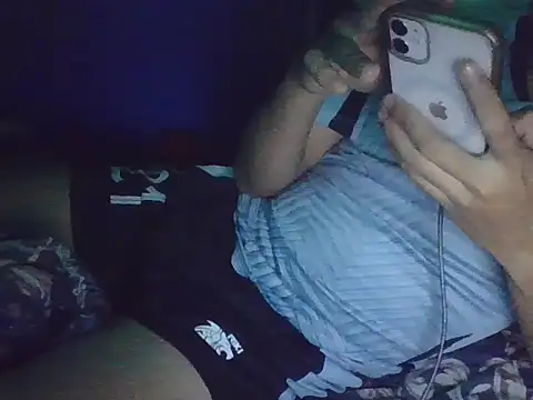 Boyshuaaa online show from March 22, 2026, 6:42 pm