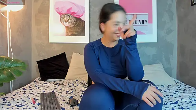 MiaNyxara dh online show from November 20, 2025, 7:58 pm