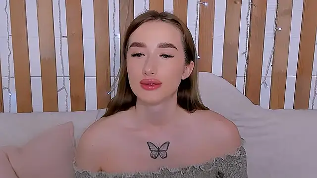 Olivia Grantt online show from October 17, 2025, 1:20 am