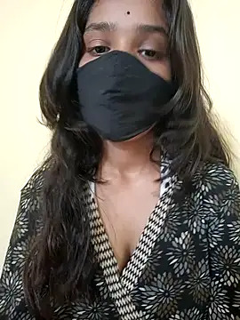 Snapshot of Beautiful_Eye chatting on October 7, 2025, 8:37 am Beautiful Eye online show from October 7, 2025, 8:37 am