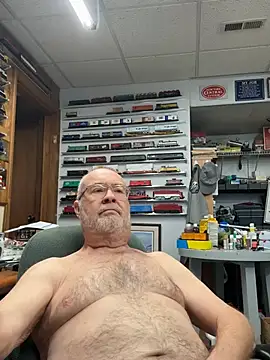 Jcaspen online show from April 10, 2026, 12:56 pm