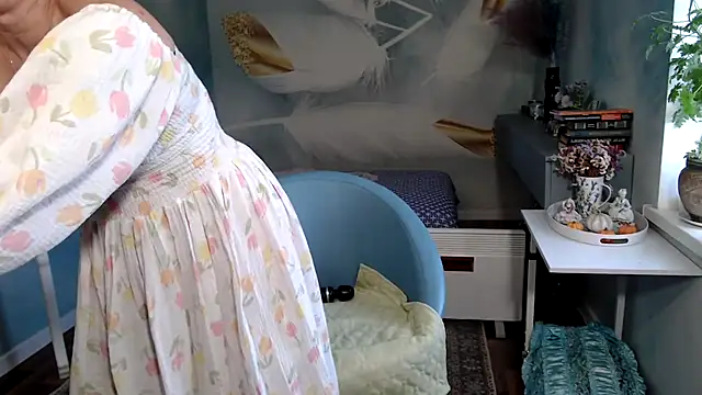 Snapshot of Arisa5000 chatting on October 14, 2025, 5:52 am Arisa5000 online show from October 14, 2025, 5:52 am