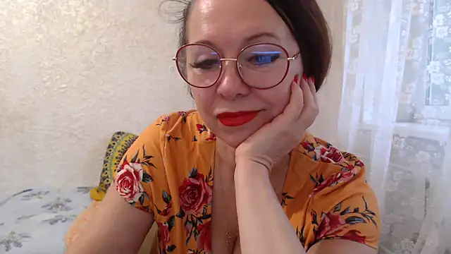 Snapshot of Arisa5000 chatting on September 12, 2025, 5:18 am Arisa5000 online show from September 12, 2025, 5:18 am