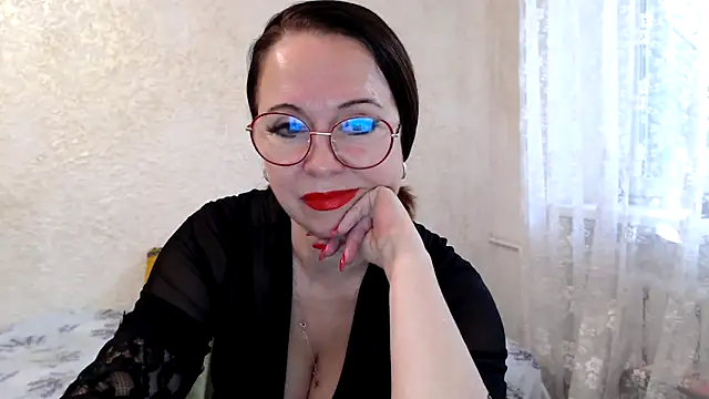 Snapshot of Arisa5000 chatting on September 18, 2025, 5:32 am Arisa5000 online show from September 18, 2025, 5:32 am