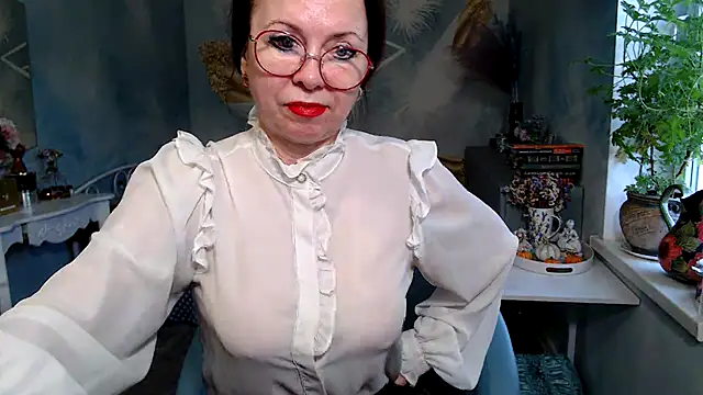 Snapshot of Arisa5000 chatting on October 23, 2025, 5:28 am Arisa5000 online show from October 23, 2025, 5:28 am