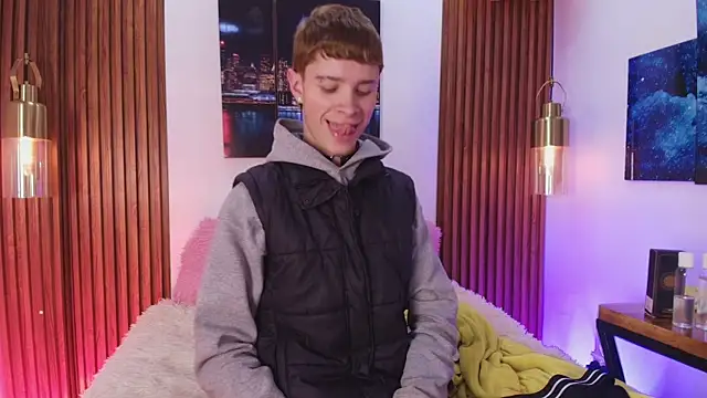 JackFrosst online show from November 4, 2025, 12:20 pm