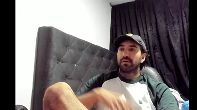 coolfriki online show from January 18, 2026, 2:37 am