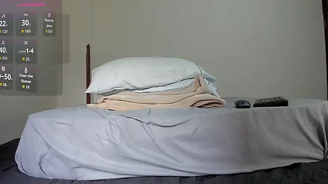 Snapshot of HeyJake_ chatting on October 22, 2025, 4:28 pm HeyJake online show from October 22, 2025, 4:28 pm