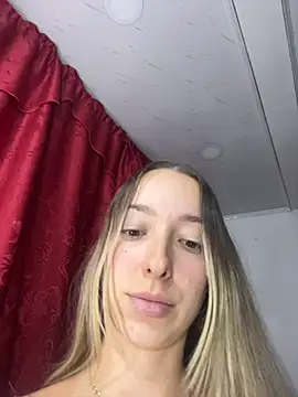 Sophia rouse online show from November 25, 2025, 3:18 am