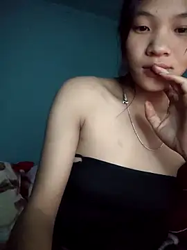 LeyLya online show from November 15, 2025, 7:45 am