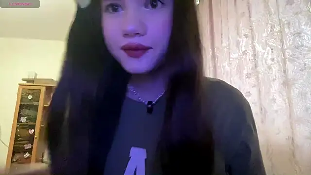 AlmetaBradicich online show from October 14, 2025, 6:25 am